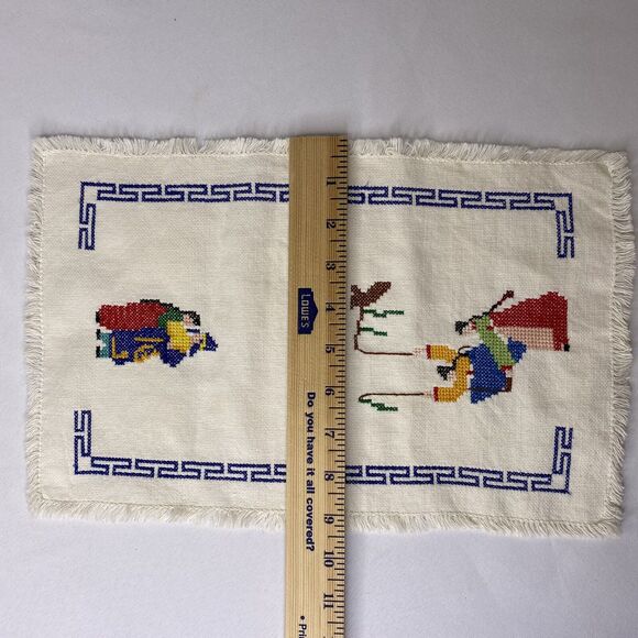 Hand Embroidered Finger Tea Towel Asian Design Fringe 14 x 9 Cross Stitch - Picture 7 of 8